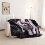 Minkštas Kačiuko Pledas 160×200 – Šiltas ir Purus Užklotas KSM 90