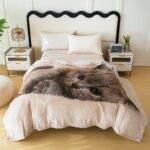 Minkštas Pledas su Pilku Kačiuku – Minkštas ir Šiltas Užklotas KSM 93