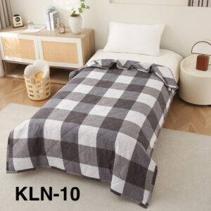 Vasarinė marginta antklodė lengvai vėsinanti įvairių dydžių. (KLN-10)