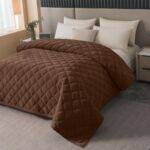 Lovatiesė 220x240 NNG-3407 Premium Velvet Ruda Veliūrinė lovatiesė 170×210 NNG-3404 Premium Ruda